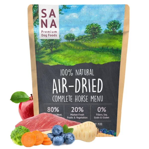 Pakiranje Sana air dried suhe sirove hrane za pse s prikazom svježeg konjskog mesa, povrća i voća.